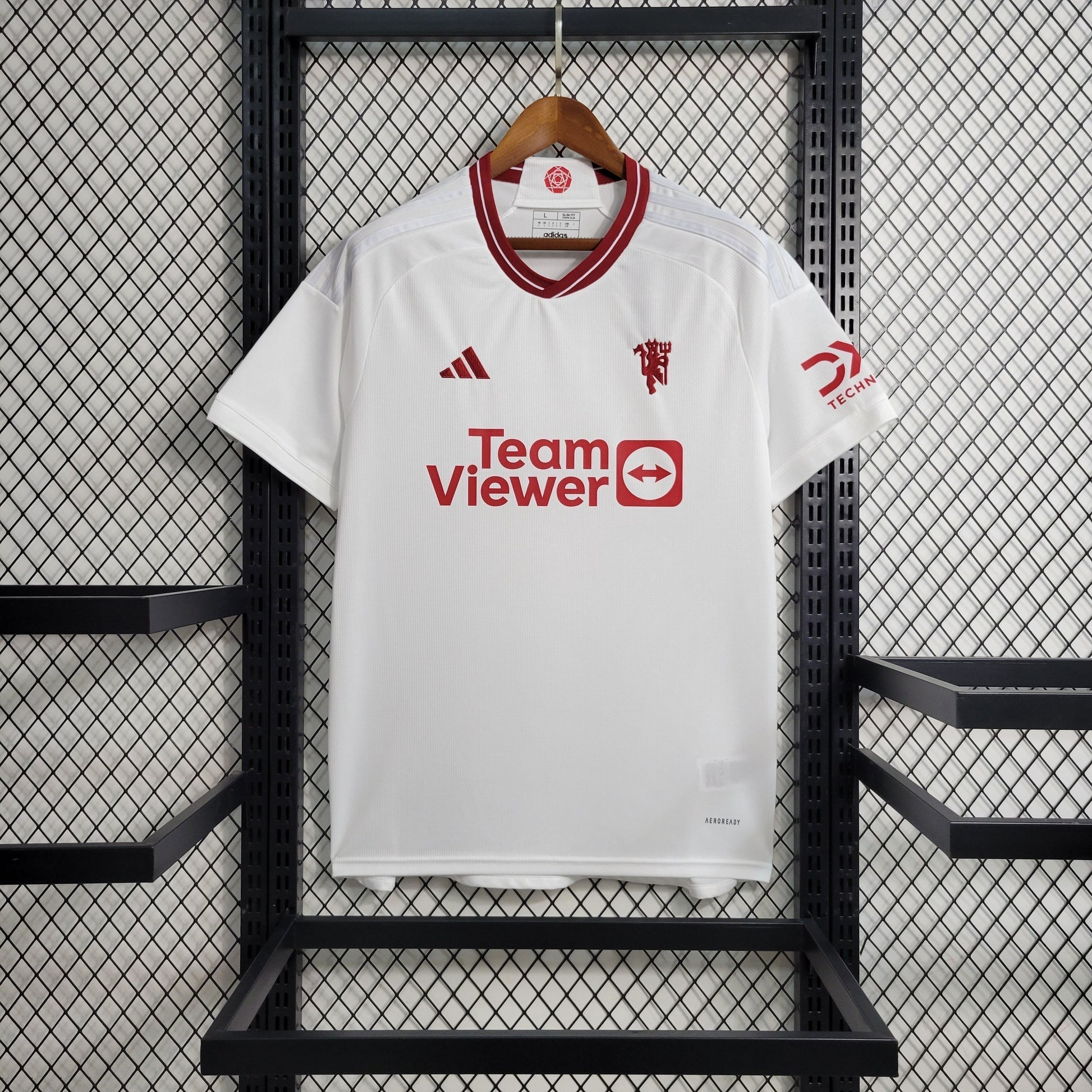 Manchester United 2024/25 Away Jersey – White Heritage Edition
